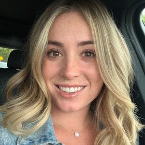 Meet your Posher, Kelly